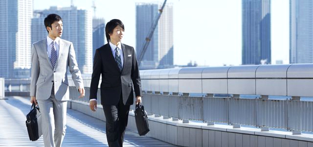 仕事をしながらの転職活動の面接での服装